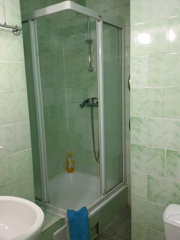 Apartment Gospitalna Street 2 Kiev Dış mekan fotoğraf